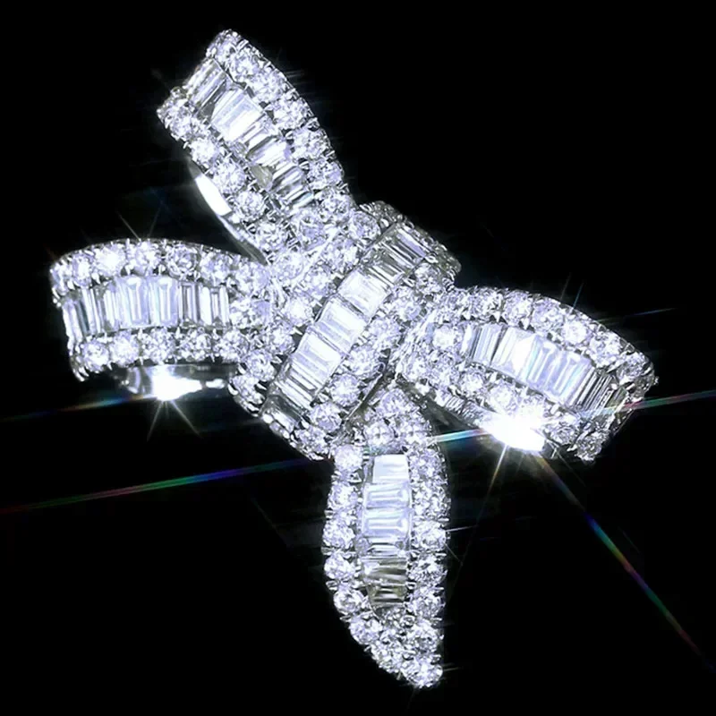 2026 Büyük Ilmek Zarif Kübik Z - Luxury Lifestyle Jewelry incelemesi ve fiyatı
